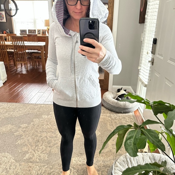 Lululemon reversible zip up hoodie Grey/ magenta stripes size 6 - Picture 5 of 7